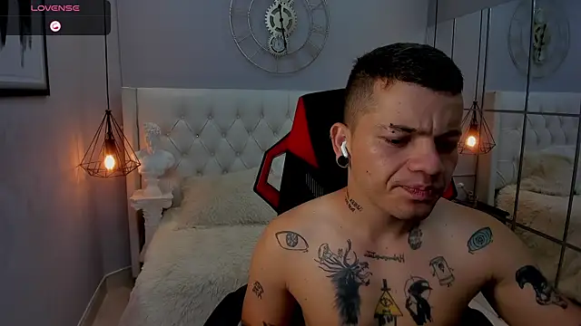 wildthor26 online show from 10-13-25, 03:30