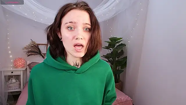 Snapshot of Elastikisss chatting on 01-18-26, 07:56 Elastikisss online show from 01-18-26, 07:56