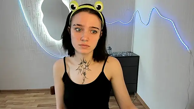 Snapshot of Elastikisss chatting on 02-22-26, 04:04 Elastikisss online show from 02-22-26, 04:04