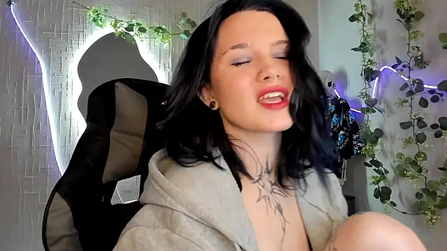 Elastikisss online show from 05-18-26, 11:31