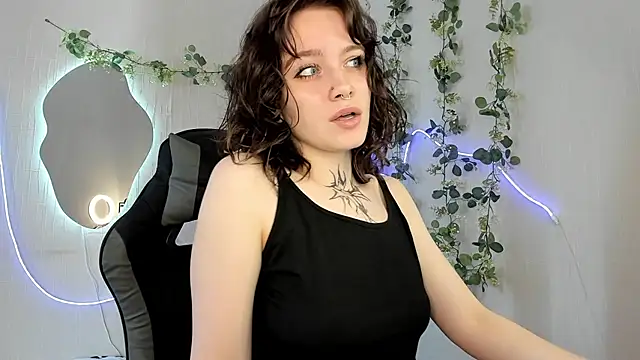 Elastikisss online show from 04-21-26, 10:22