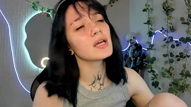 Elastikisss online show from 05-18-26, 05:34