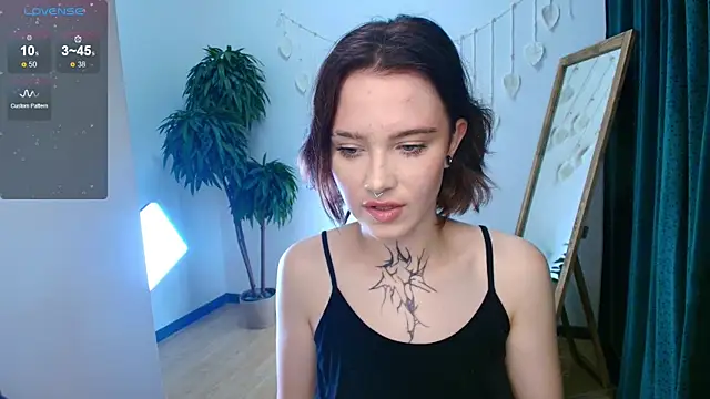 Elastikisss online show from 10-23-25, 02:21