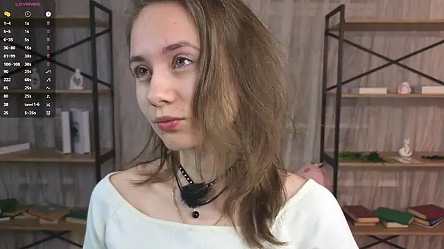 Snapshot of Crysta1Eva_ chatting on 05-25-26, 08:18 Crysta1Eva online show from 05-25-26, 08:18