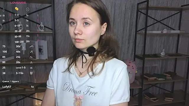 Snapshot of Crysta1Eva_ chatting on 05-28-26, 07:42 Crysta1Eva online show from 05-28-26, 07:42