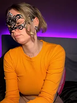 Cherrycolada online show from 01-14-26, 01:04