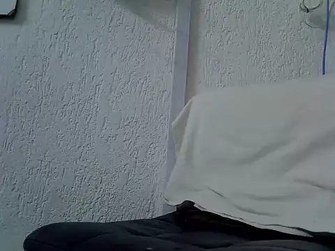 HungHangup online show from 09-22-25, 02:45