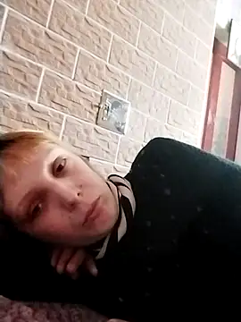 Snapshot of Ponka2011 chatting on 02-17-26, 06:33 Ponka2011 online show from 02-17-26, 06:33