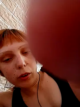 Snapshot of Ponka2011 chatting on 06-28-26, 05:03 Ponka2011 online show from 06-28-26, 05:03