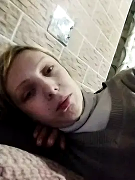 Ponka2011 online show from 11-16-25, 06:18