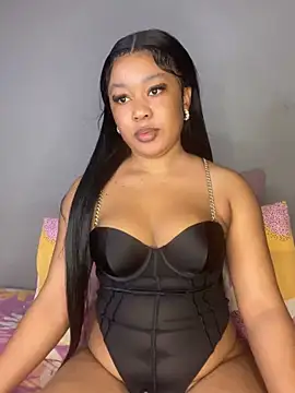 BlackBarbieX23 online show from 10-06-25, 08:09