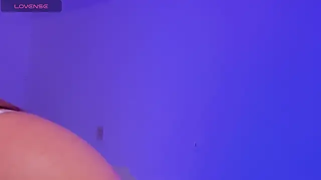 nicol gw7 online show from 04-17-26, 02:25