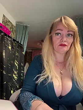 Sweet-blonde online show from 06-15-26, 10:31