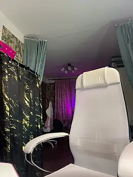 Sweet-blonde online show from 06-04-26, 10:25