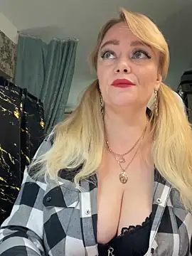 Sweet-blonde online show from 05-18-26, 10:09