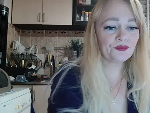 Sweet-blonde online show from 10-06-25, 11:44