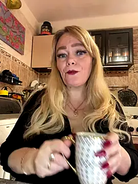 Sweet-blonde online show from 10-16-25, 09:50