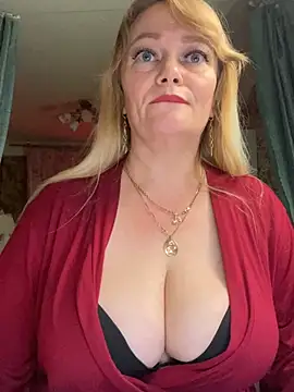Sweet-blonde online show from 07-08-26, 10:43