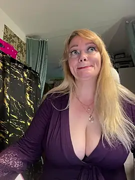 Sweet-blonde online show from 07-18-26, 09:56