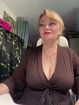 Sweet-blonde online show from 06-21-26, 10:04