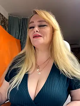 Sweet-blonde online show from 11-05-25, 10:40