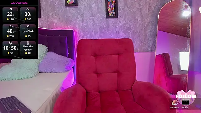 Lauren smiles online show from 02-12-26, 07:35