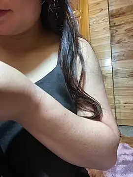 violet-00 online show from 05-28-26, 02:52