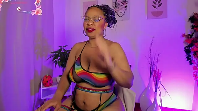 Lauraricci   online show from 10-19-25, 12:30