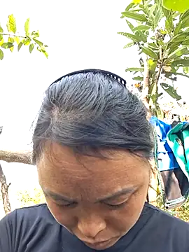 xuxulovezz online show from 12-21-25, 03:41