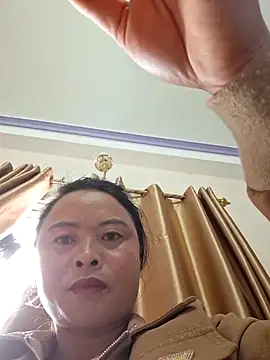 xuxulovezz online show from 02-07-26, 09:06