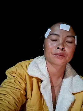 xuxulovezz online show from 10-14-25, 11:55