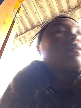 xuxulovezz online show from 12-01-25, 02:45