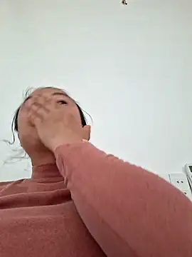 xuxulovezz online show from 11-20-25, 04:57