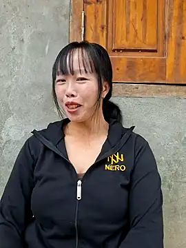 helenzz online show from 10-11-25, 01:06