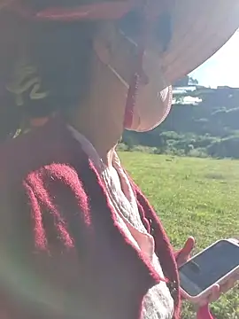 Helen-Tran online show from 11-26-25, 01:16