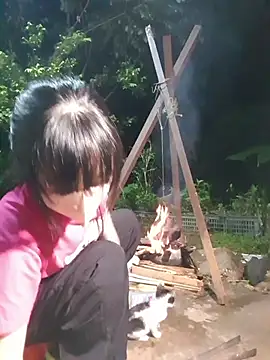 Helen-Tran online show from 10-25-25, 12:50