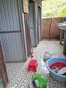 Helen-Tran online show from 11-25-25, 06:03