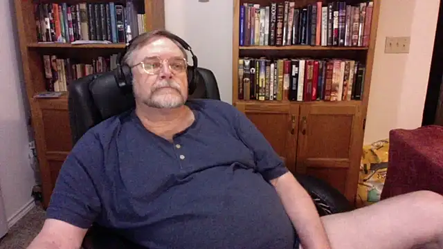 Vinyl22xh online show from 03-11-26, 04:06