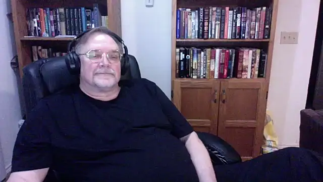 Vinyl22xh online show from 04-19-26, 05:30