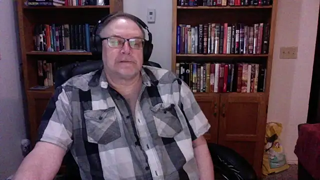 Vinyl22xh online show from 05-11-26, 01:18