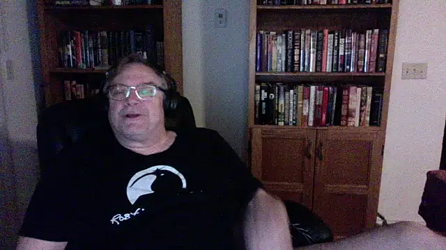 Vinyl22xh online show from 05-08-26, 01:31