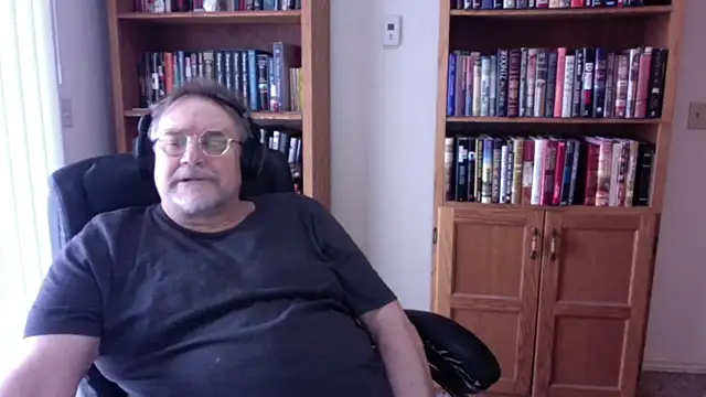 Vinyl22xh online show from 04-04-26, 03:07