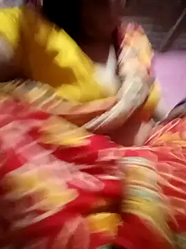 Snapshot of reya743 chatting on 11-04-25, 12:03 reya743 online show from 11-04-25, 12:03