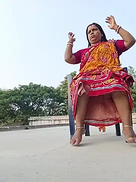 Snapshot of reya743 chatting on 12-22-25, 10:04 reya743 online show from 12-22-25, 10:04