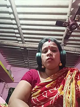 Snapshot of reya743 chatting on 12-05-25, 03:54 reya743 online show from 12-05-25, 03:54