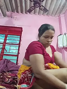 Snapshot of reya743 chatting on 12-16-25, 09:13 reya743 online show from 12-16-25, 09:13