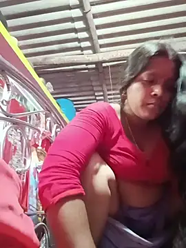 Snapshot of reya743 chatting on 02-24-26, 12:22 reya743 online show from 02-24-26, 12:22