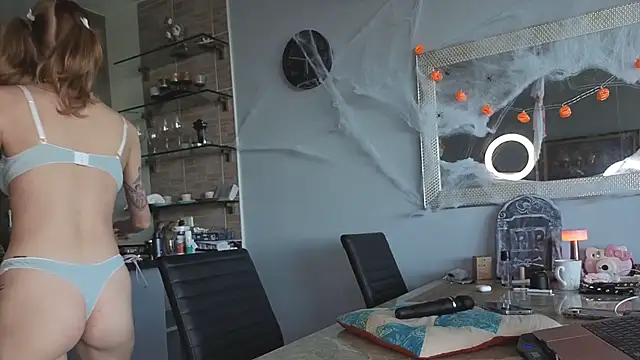 sehornlolita online show from 10-19-25, 03:20