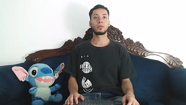 Snapshot of aroncooper1 chatting on 01-07-26, 03:55 aroncooper1 online show from 01-07-26, 03:55