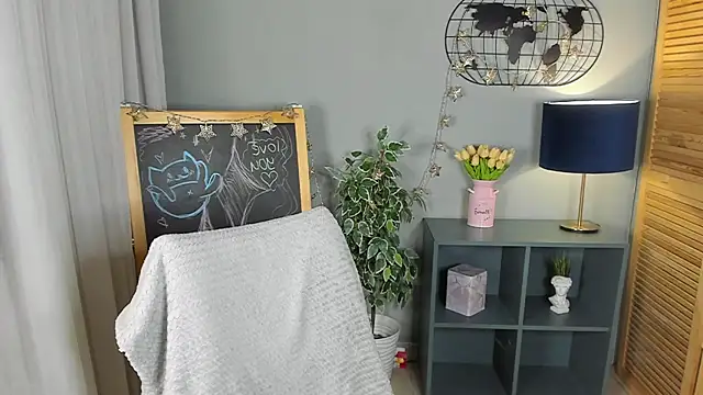 elliupp online show from 06-27-26, 04:35